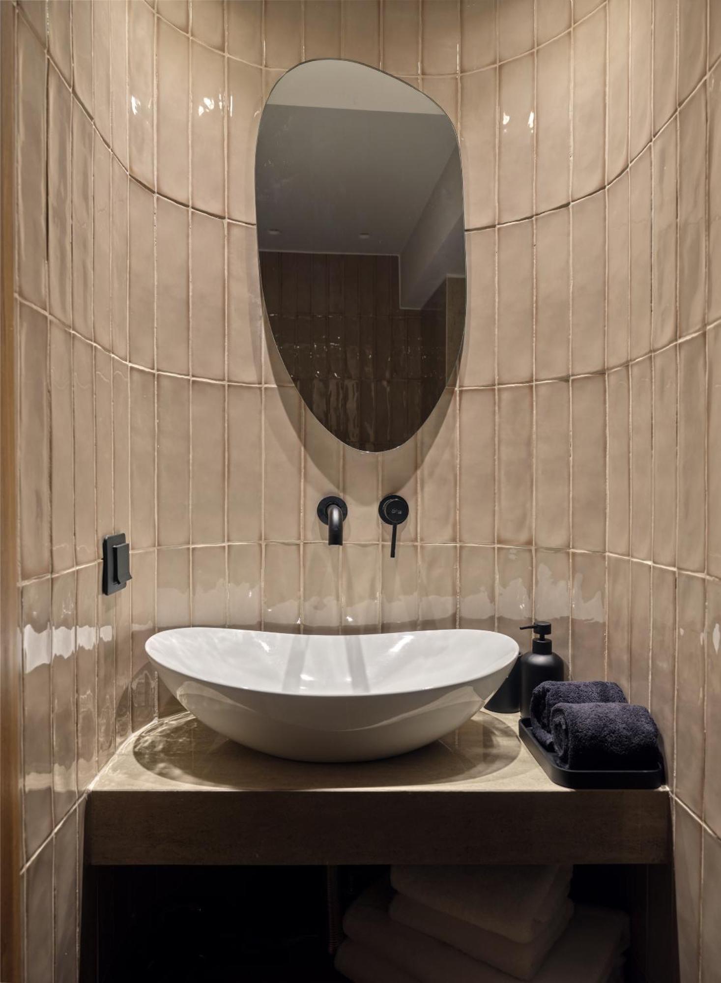 Haya Athens Loftie Suites エクステリア 写真